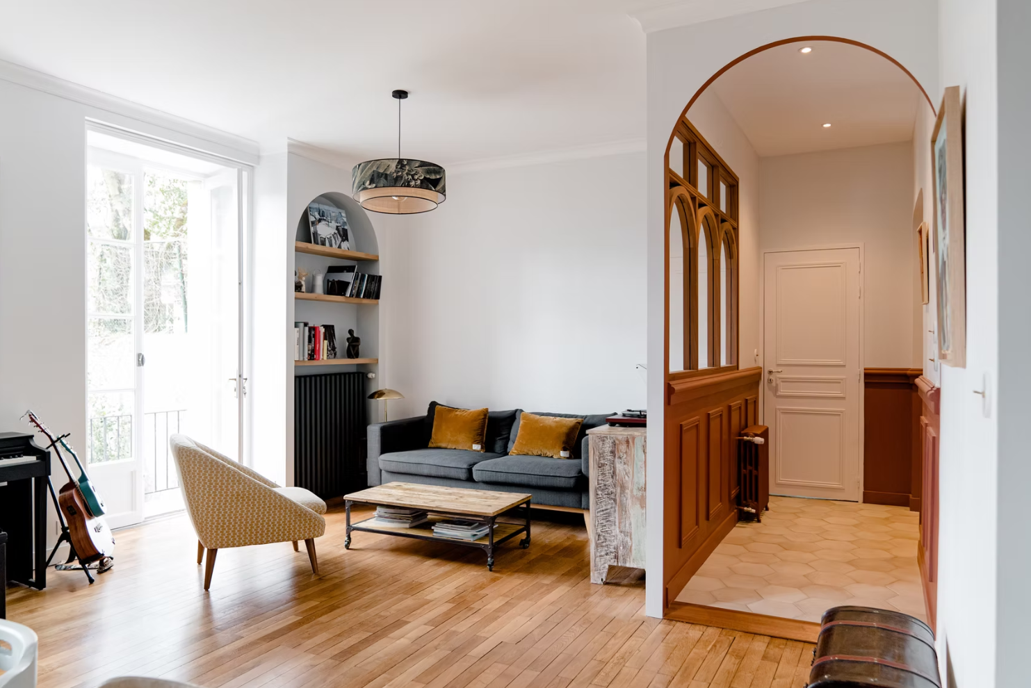 Cloison placo avec alcôves, verrière et parquet vitrifié